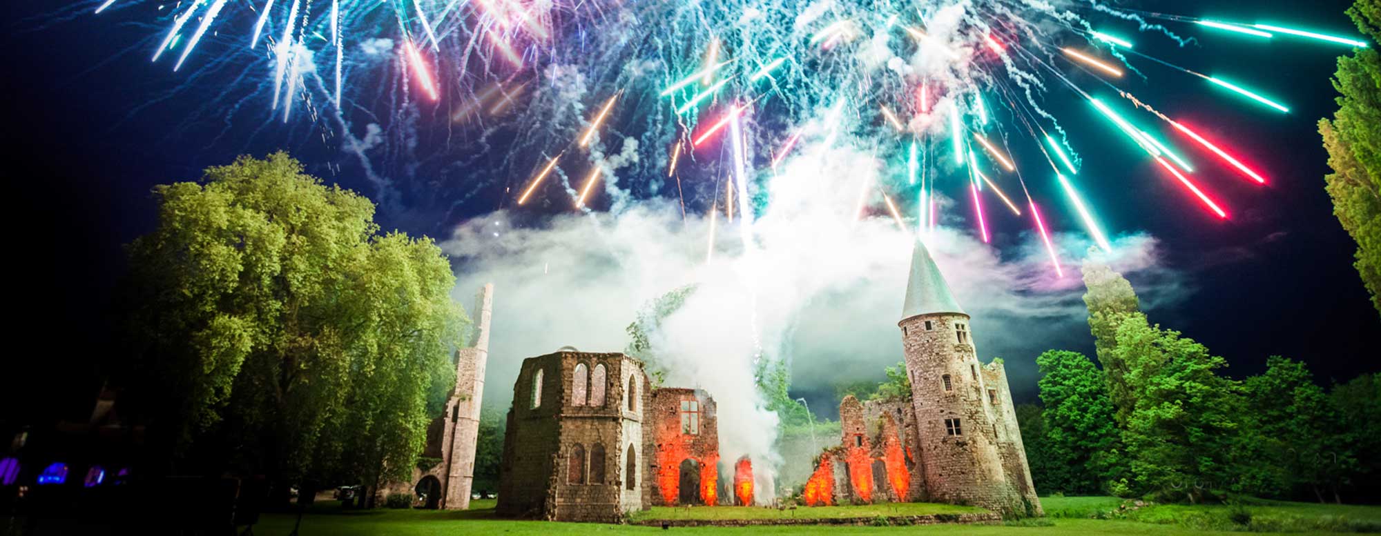 feu d artifice chateau du vivier a Fontenay-Trésigny